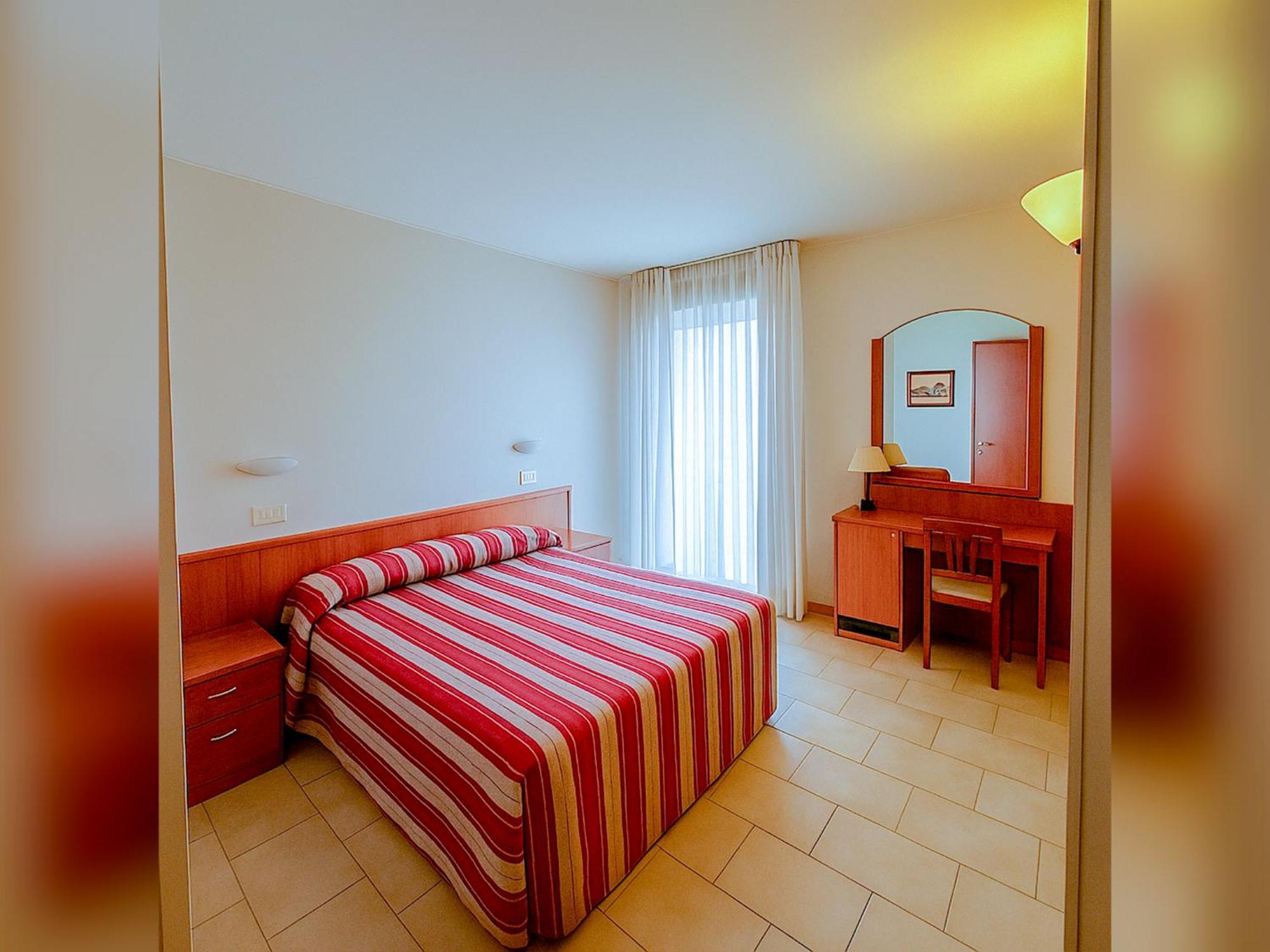 Hotel E Appartamenti La Solaria Сан Джовани Ротондо Екстериор снимка
