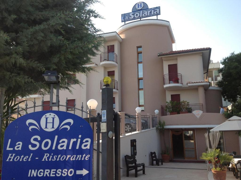 Hotel E Appartamenti La Solaria Сан Джовани Ротондо Екстериор снимка